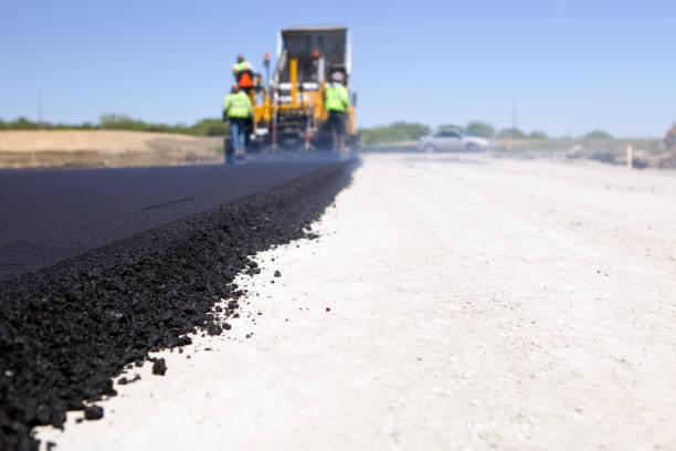 Best Driveway Paving Contractor  in Stratford, WI